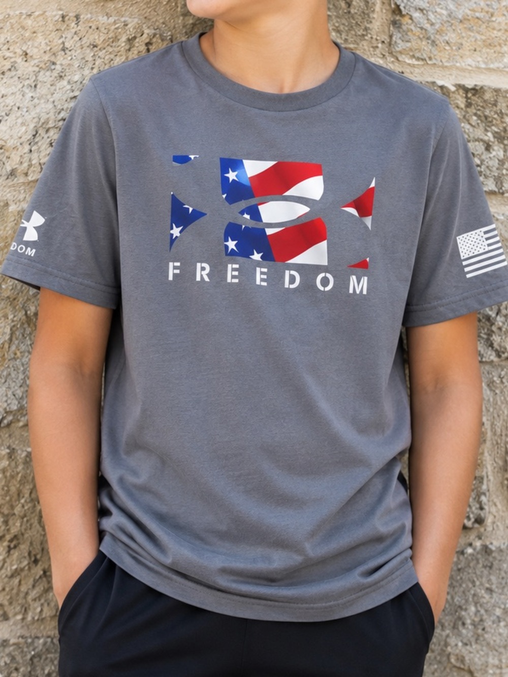 Under Armour Freedom Boys YXL Gray Patriotic American Flag Graphic Tee Athletic